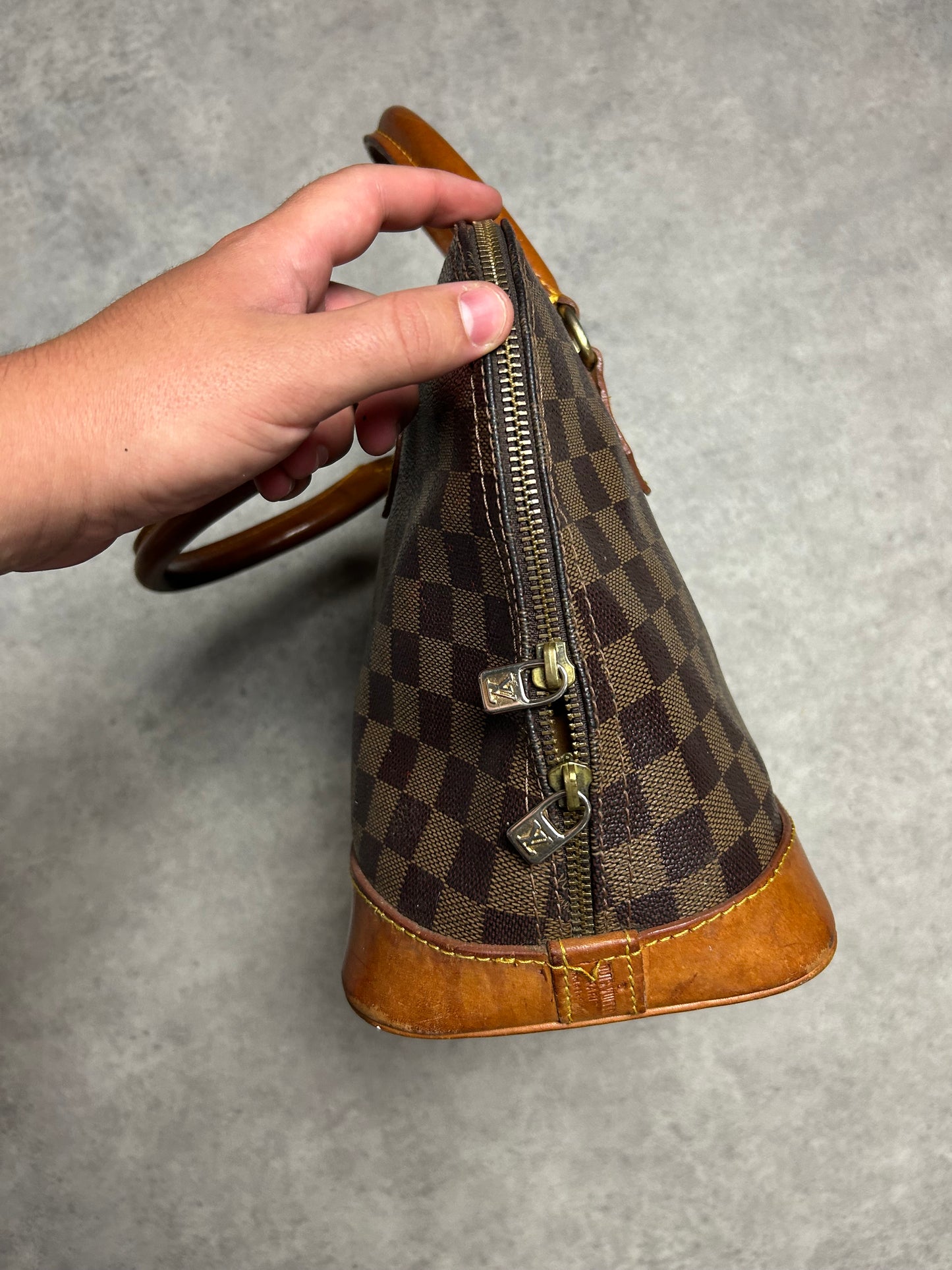 Sac à main Louis Vuitton Damier Alma en cuir vintage année 90/2000’