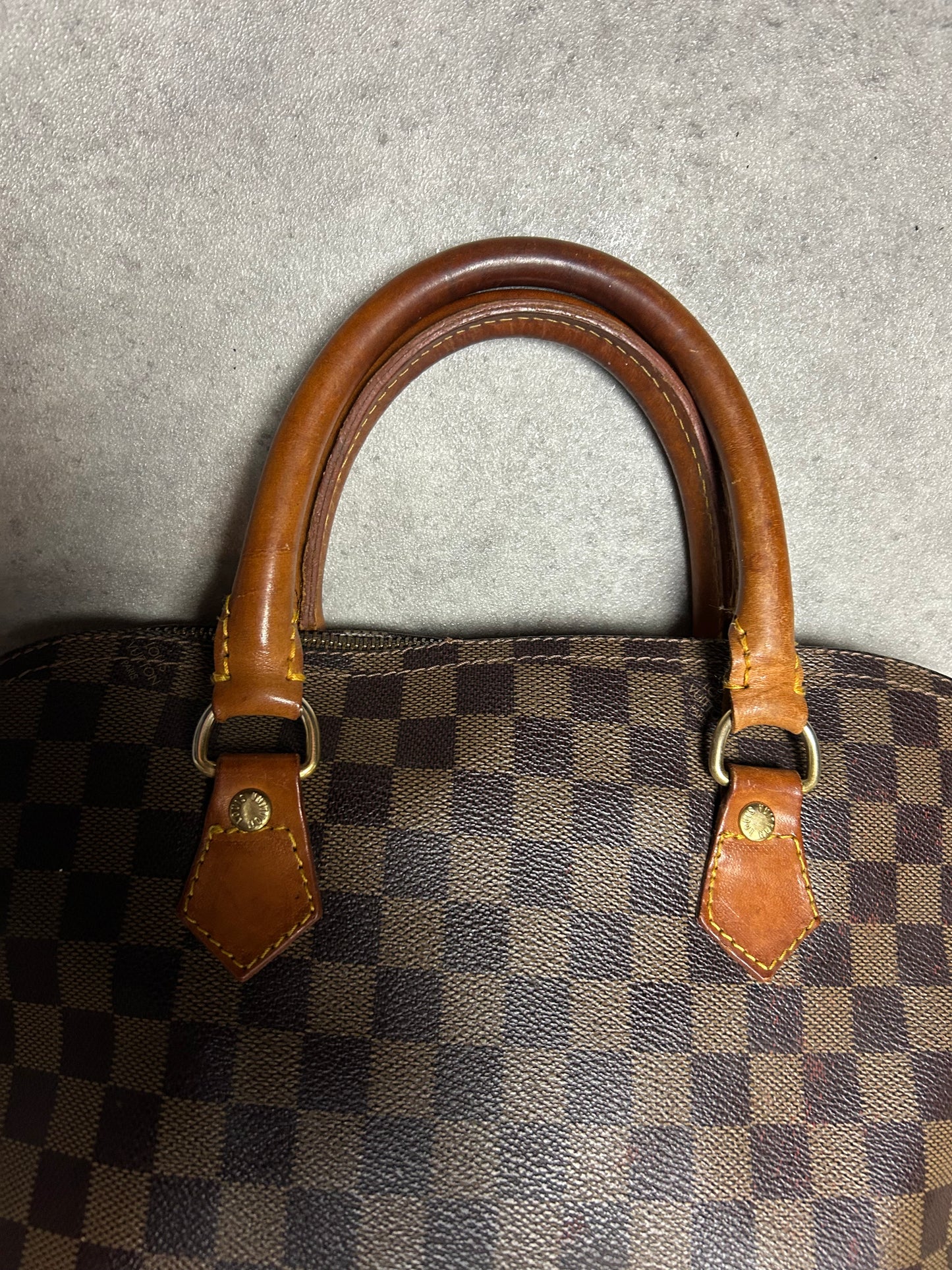 Sac à main Louis Vuitton Damier Alma en cuir vintage année 90/2000’