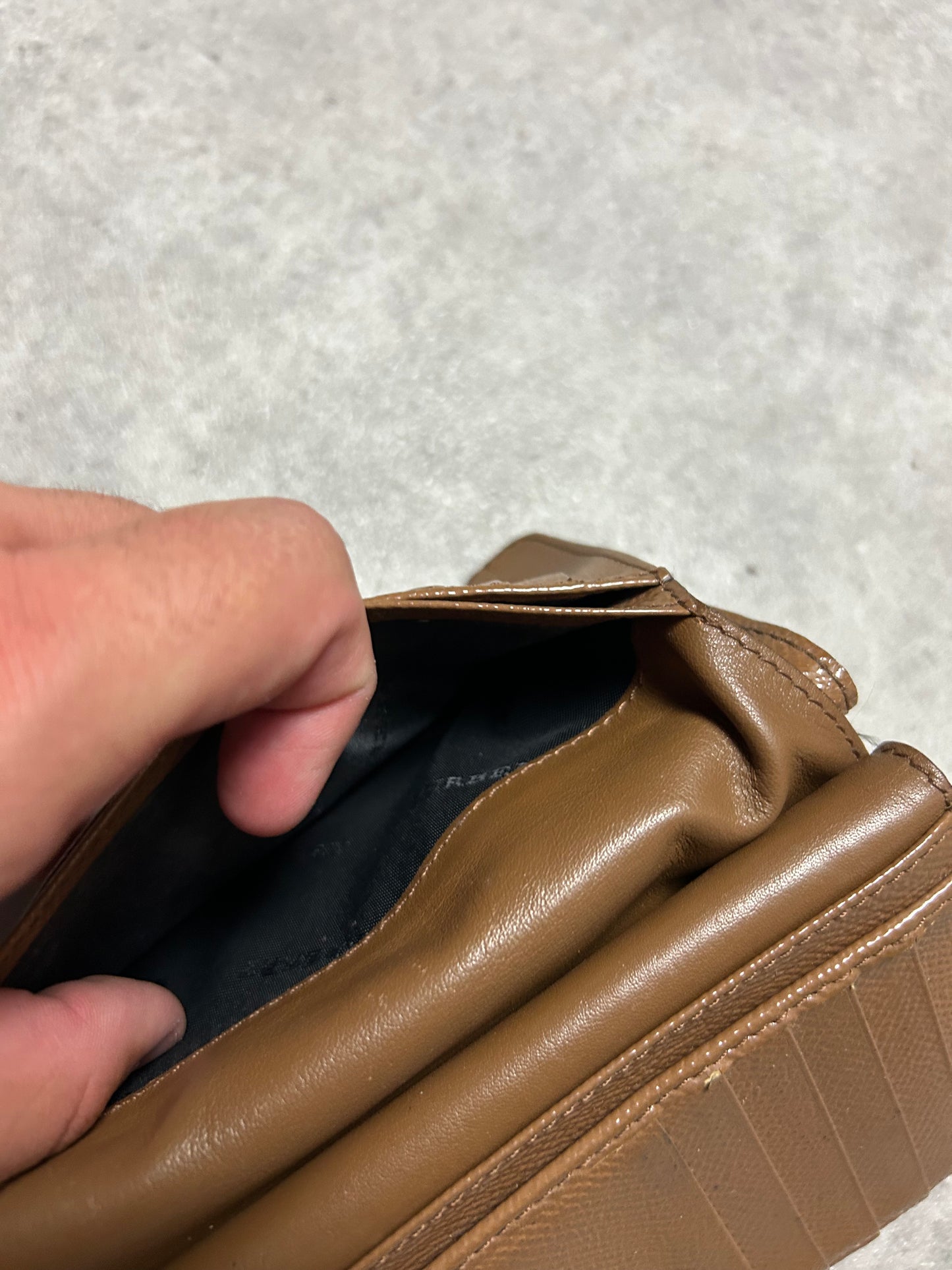 Porte feuille Burberry en cuir marron
