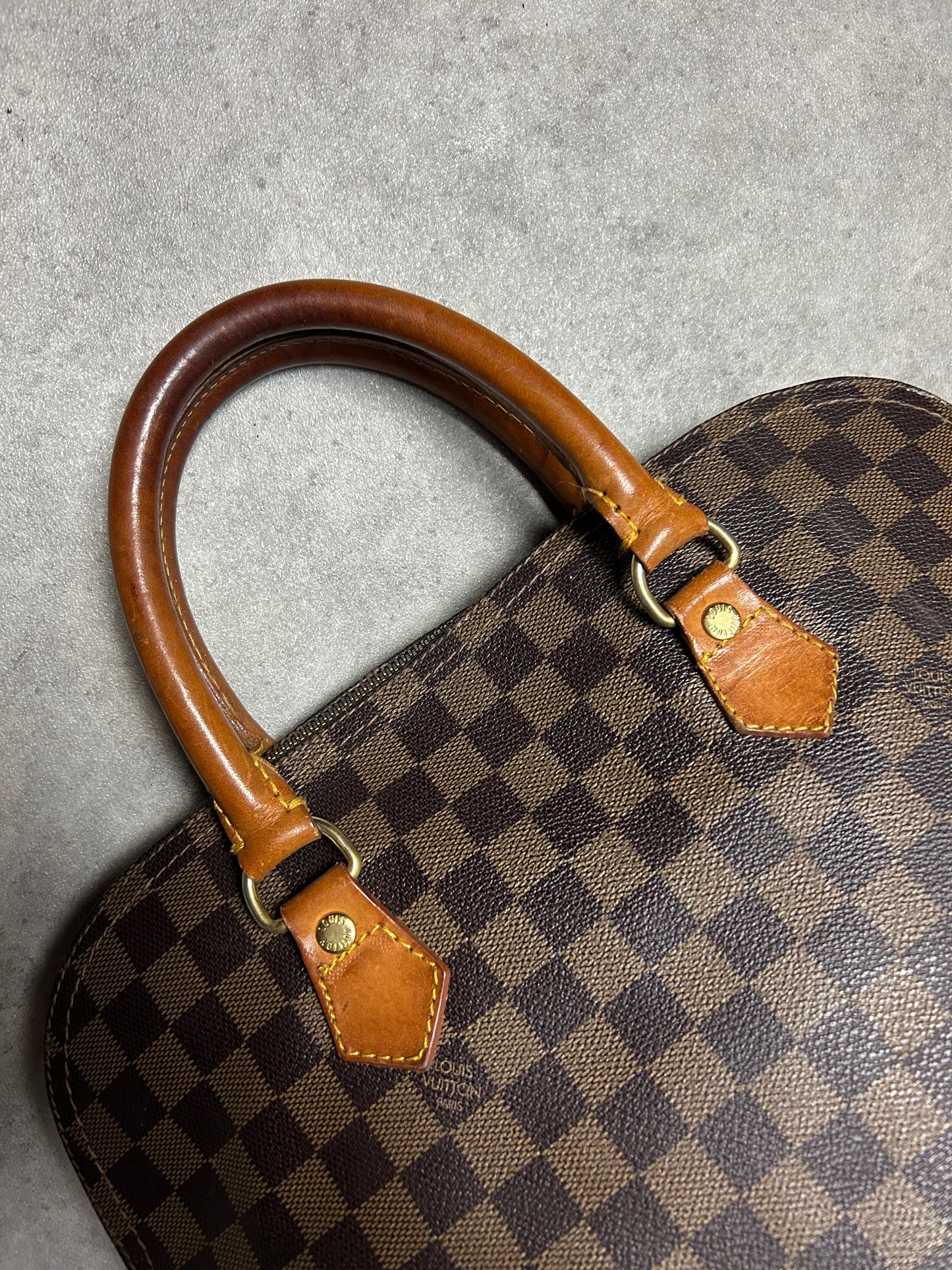 Sac à main Louis Vuitton Damier Alma en cuir vintage année 90/2000’