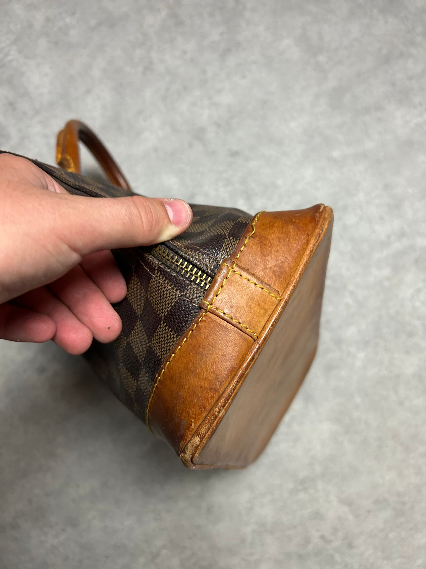 Sac à main Louis Vuitton Damier Alma en cuir vintage année 90/2000’